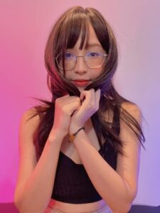 ดูคลิป น้องเดียร์ลอง น้องกวาง อาริศา เดียร์ลอง กระบองคู่ เน็ตไอดอล โอนลี่แฟน 8