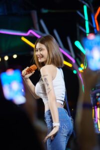 เปิดวาร์ป น้องน้ำแข็ง ทิพวรรณ อายุเท่าไร เพลงใหม่น้ำแข็ง 3