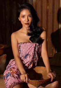 มิ้ว-นริศรา