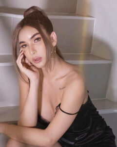 ครูแพรว