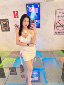 น้องนาเดียร์ สังสรรค์