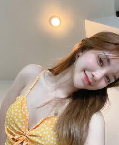 ชาครีม สาวฮิต