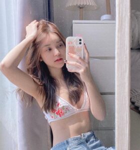 ชาครีม สาวฮอต